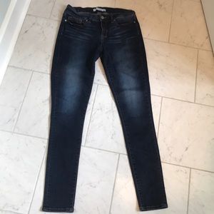 YUMMIE Stretchy/Skinny Jeans